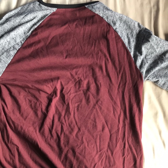 Old navy long sleeve - Picture 3 of 3